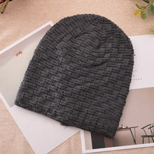 Load image into Gallery viewer, Hip Hop Casual Men's Snow Winter Warm Solid Color Skiing Outdoor Beanie Hat - provenclothes