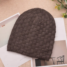 Load image into Gallery viewer, Hip Hop Casual Men's Snow Winter Warm Solid Color Skiing Outdoor Beanie Hat - provenclothes